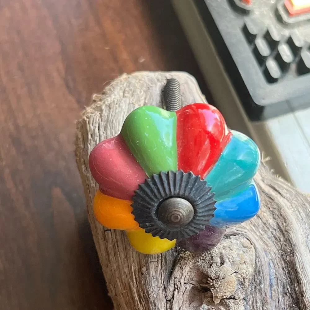 Multicolor vintage drawer pull